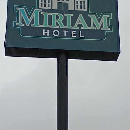 Miriam Hotel Bismarck Exterior photo