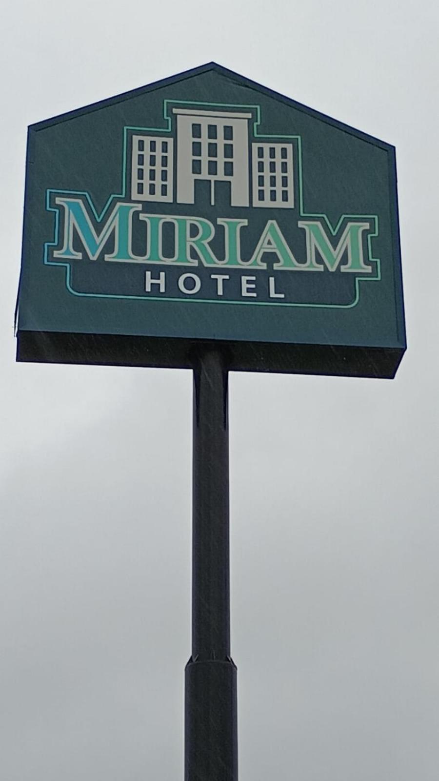 Miriam Hotel Bismarck Exterior photo